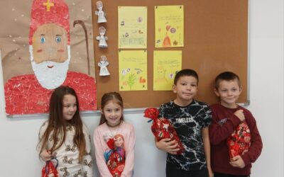 Sveti Niko svijetom šeta…